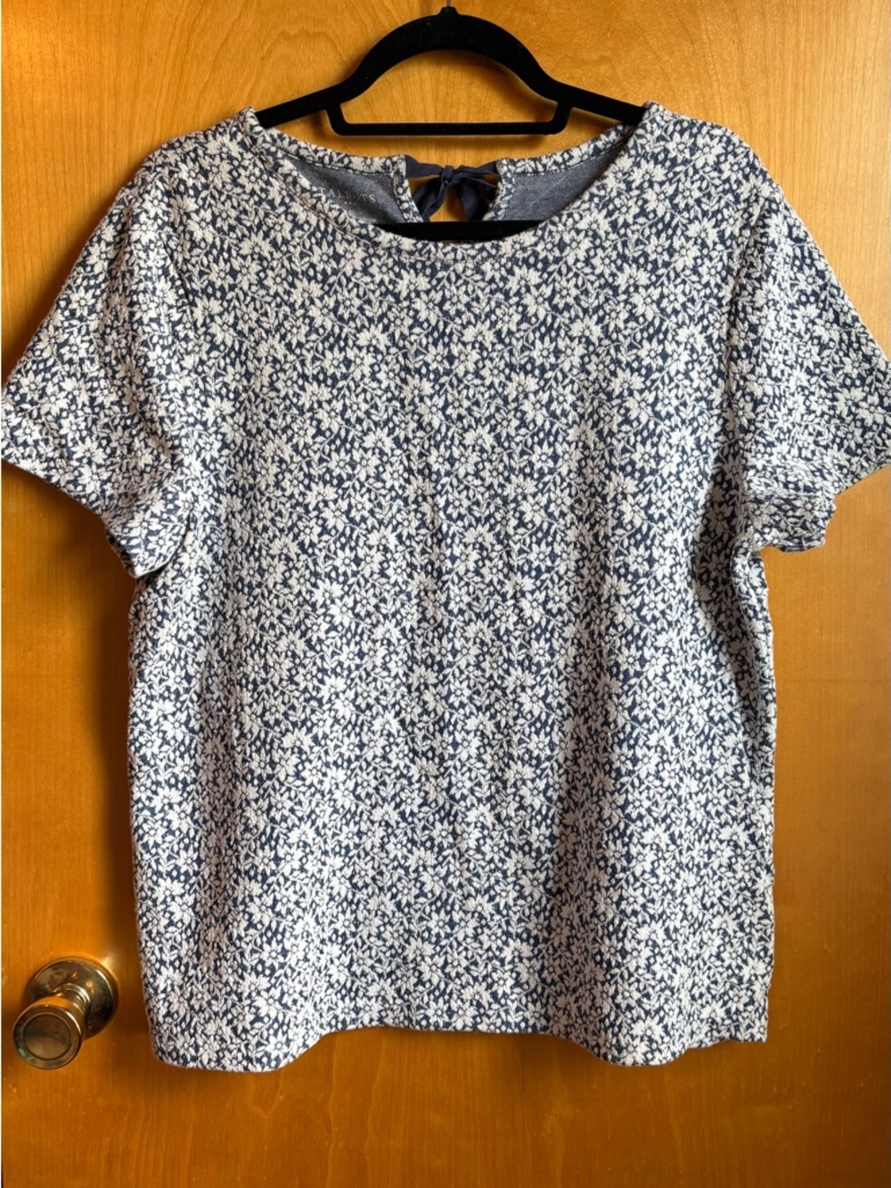 Talbots Blue White Floral Top XL Short Sleeve Tie Back Cotton Blend Blouse